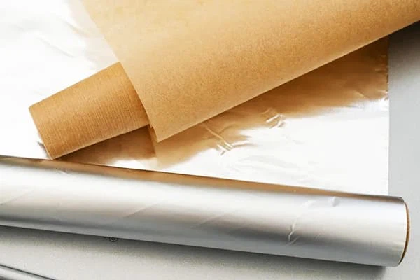 aluminum-foil-vs-parchment-paper aluminum-foil-vs-parchment-paper